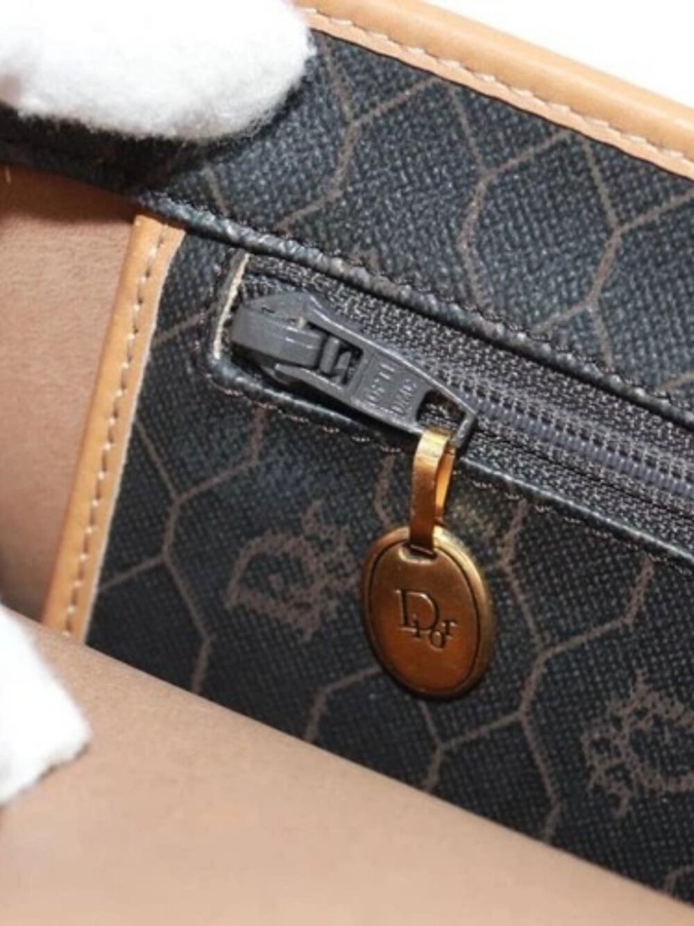 Christian Dior Honeycomb Canvas Chain Shoulder Bag Black Gold Auth am10539V - Picture 13 of 16
